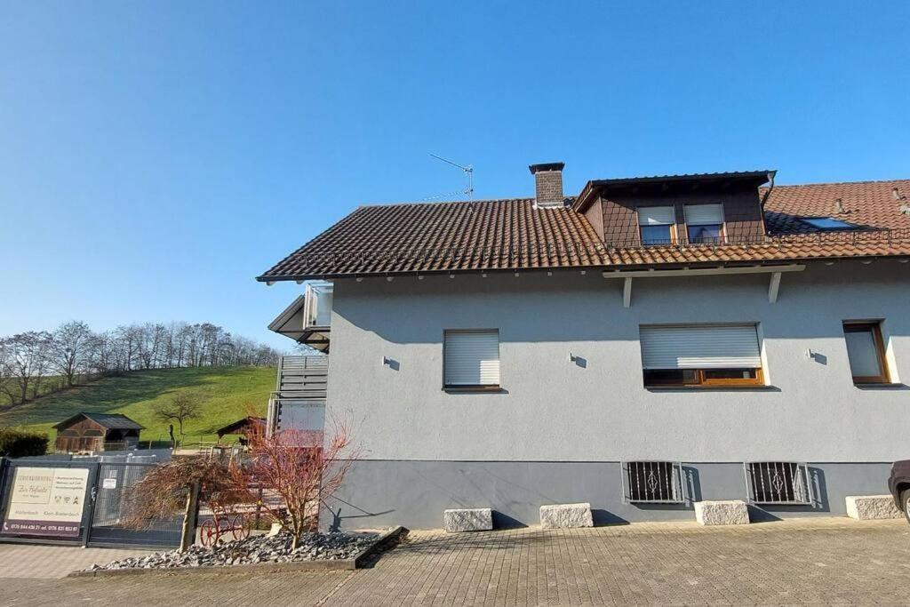 Grosse Tolle 4 Zimmer Ferienwohnung Im Herzen Des Odenwaldes Moerlenbach Exterior photo