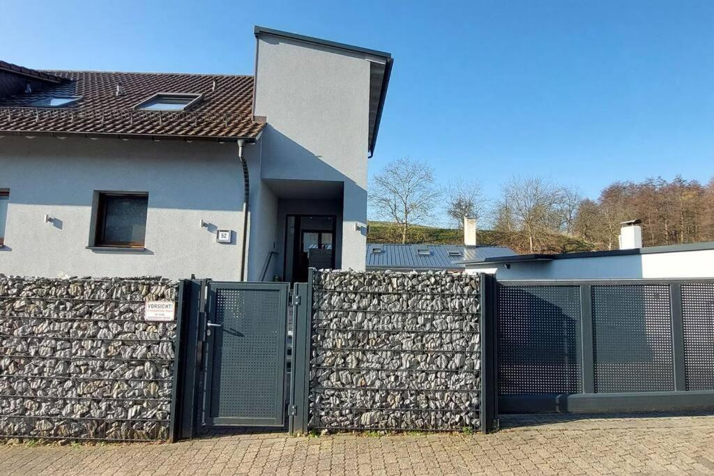 Grosse Tolle 4 Zimmer Ferienwohnung Im Herzen Des Odenwaldes Moerlenbach Exterior photo