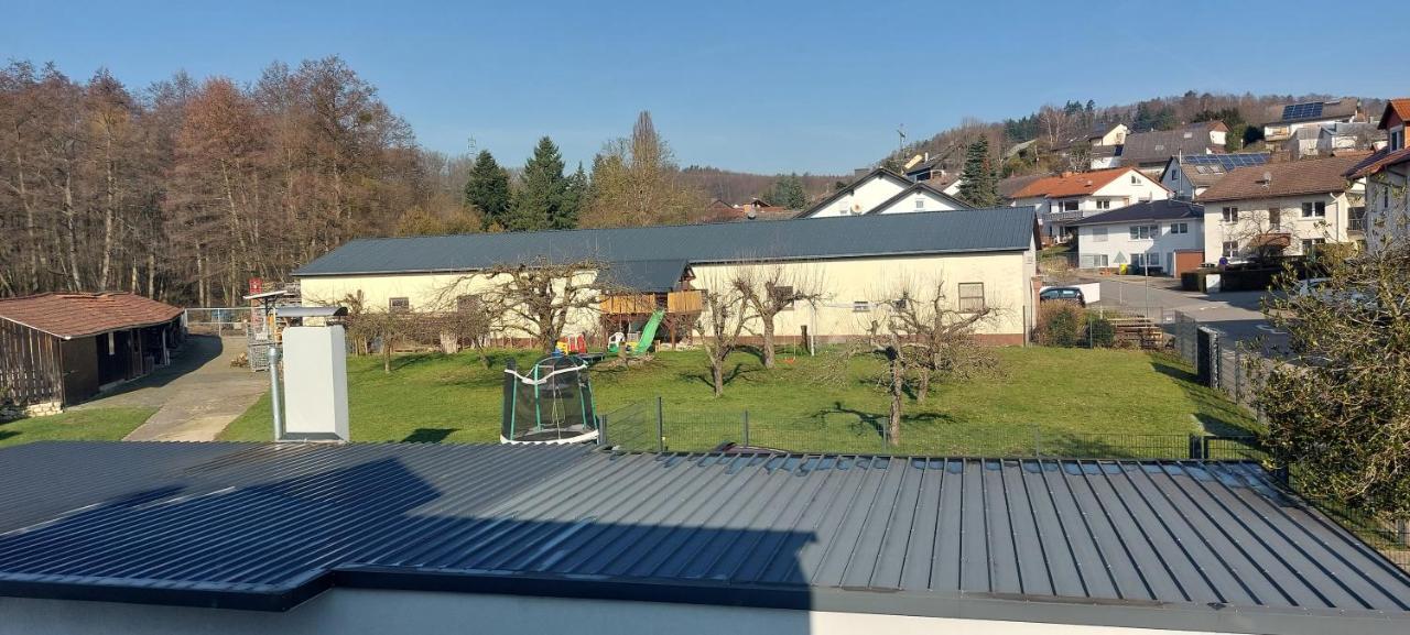 Grosse Tolle 4 Zimmer Ferienwohnung Im Herzen Des Odenwaldes Moerlenbach Exterior photo