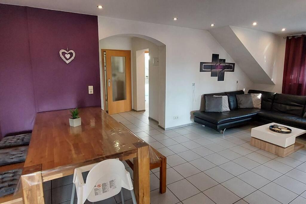 Grosse Tolle 4 Zimmer Ferienwohnung Im Herzen Des Odenwaldes Moerlenbach Exterior photo